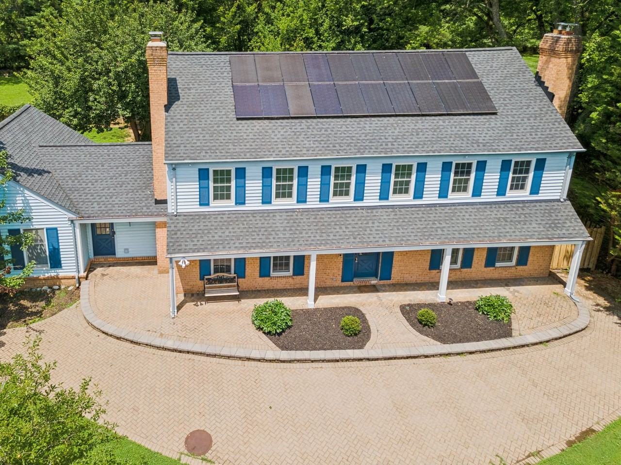 13204 Lantern Hollow Dr - Photo 2 of 50