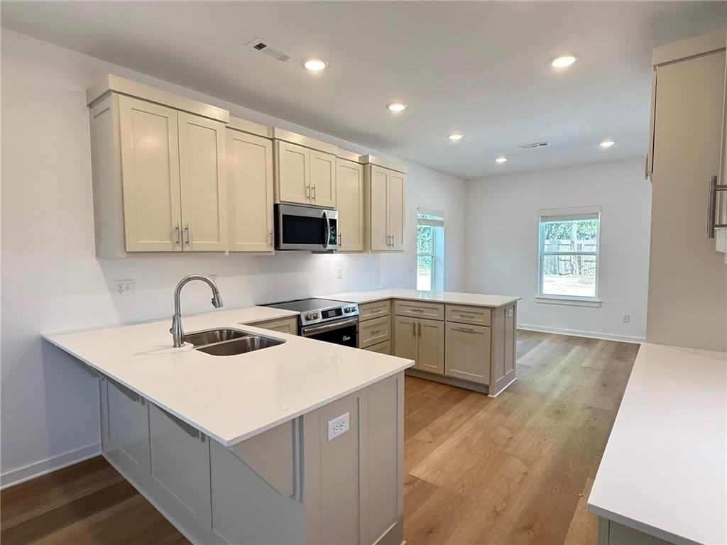 820 S Dockery Ln - Photo 5 of 21