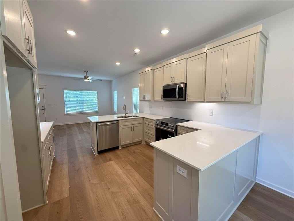 820 S Dockery Ln - Photo 6 of 21