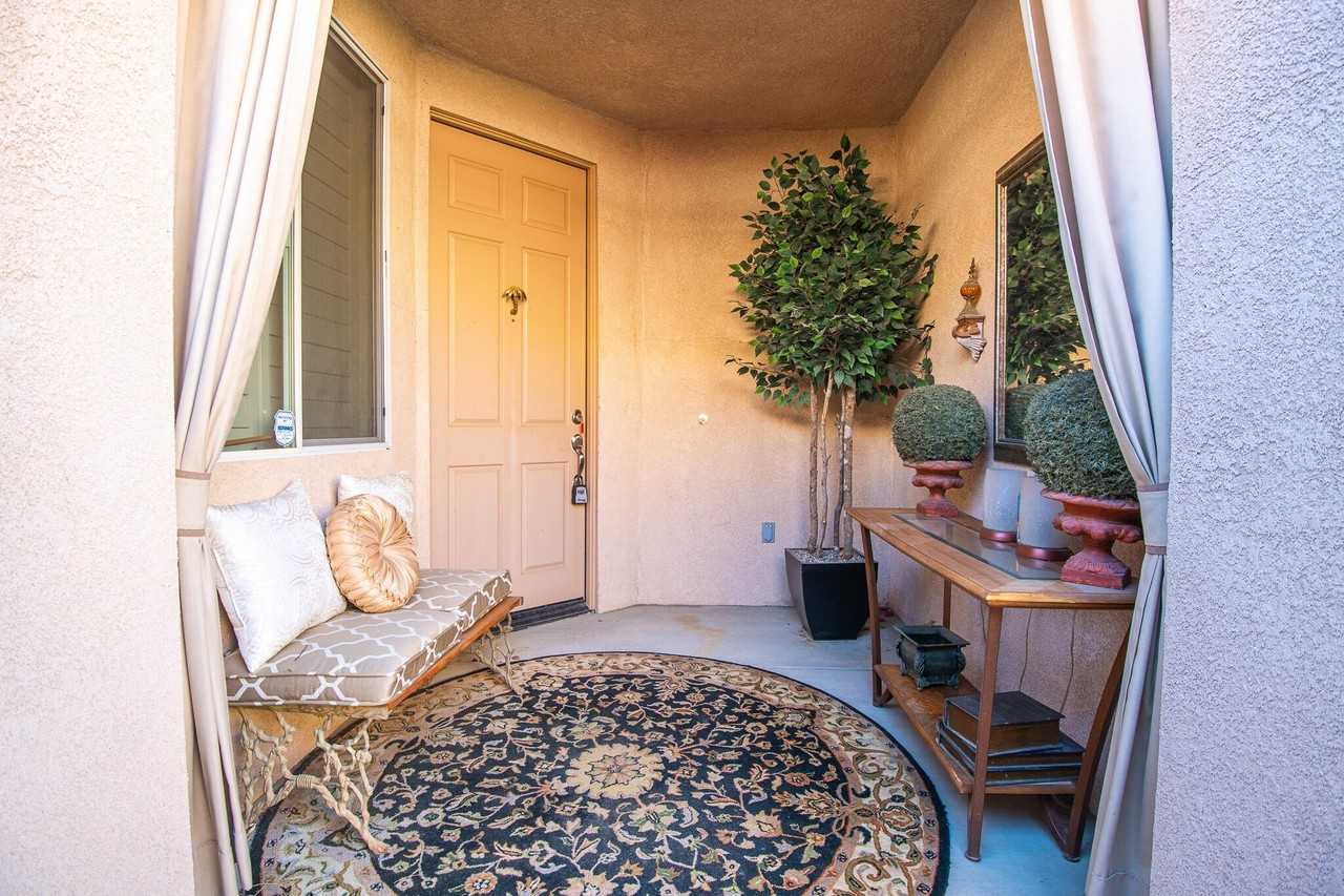 29170 W Laguna Dr - Photo 6 of 37