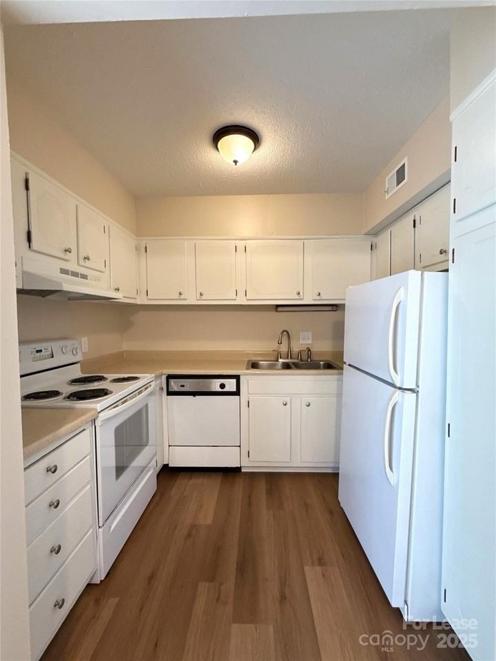 2610 Park Road #A - Photo 6 of 15