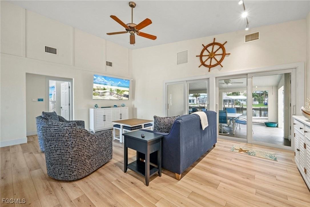 10 Clearview Blvd - Photo 7 of 25