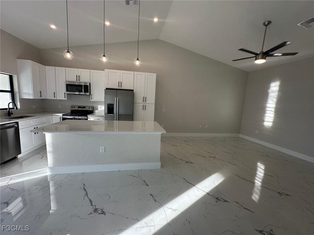 1578 Gretchen Ave S - Photo 3 of 21