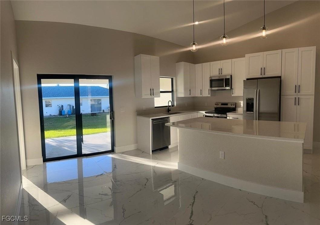 1578 Gretchen Ave S - Photo 6 of 21