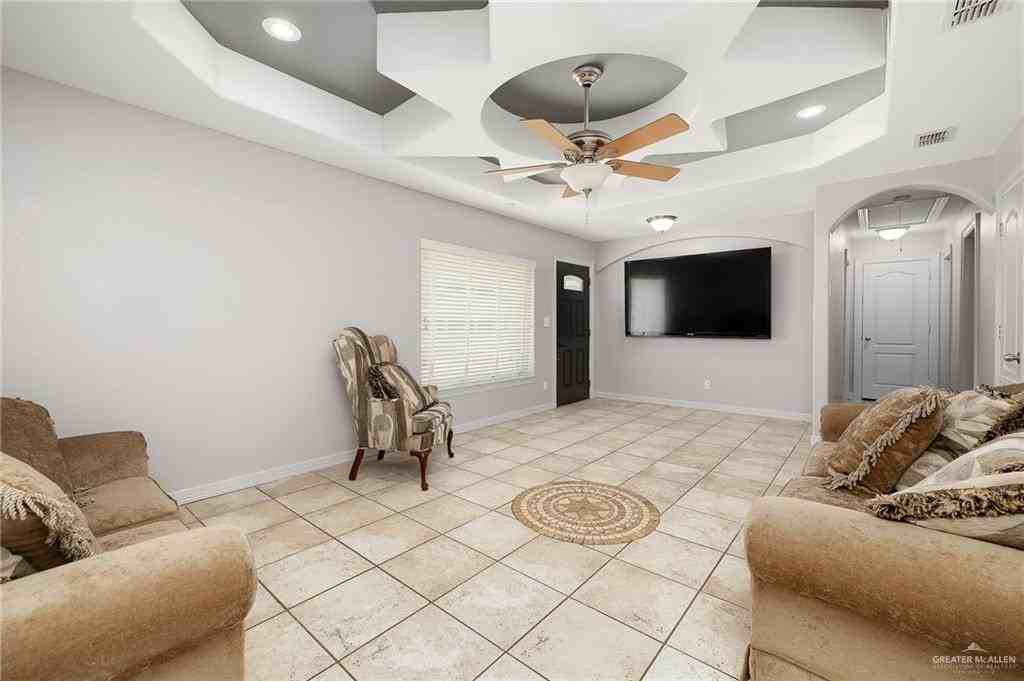 424 Frost Proof Dr - Photo 3 of 21