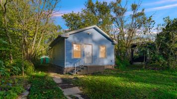 featured image of 4613 Maryland St