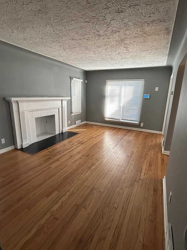 17191 Saint Marys St - Photo 4 of 10