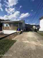 featured image of 702 Carlock Ave