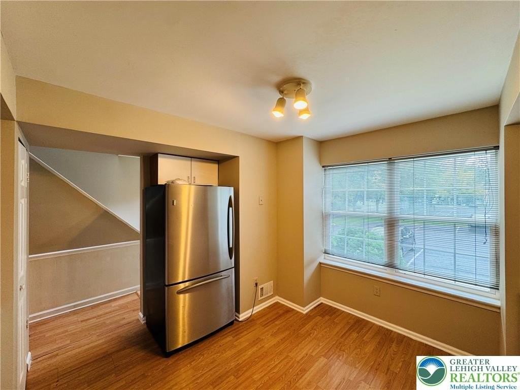 102 Quaker Dr - Photo 4 of 29