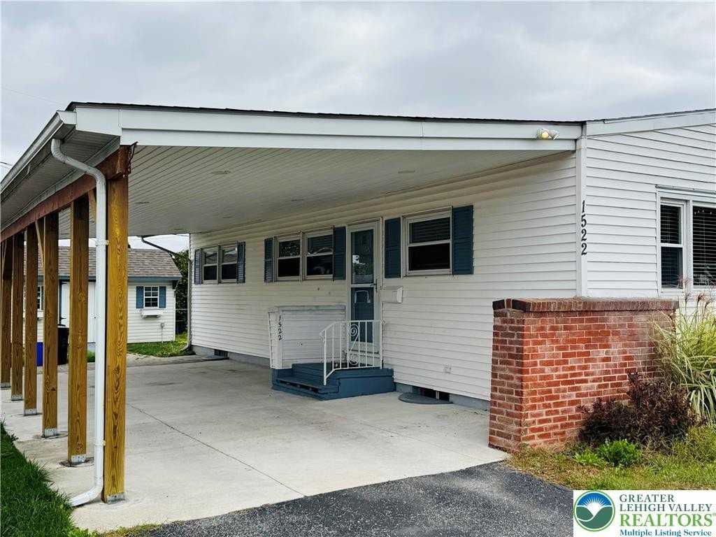 1522 Elayne St - Photo 2 of 25