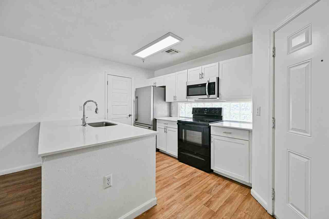 3065 North 67th Avenue #214 - Photo 6 of 20