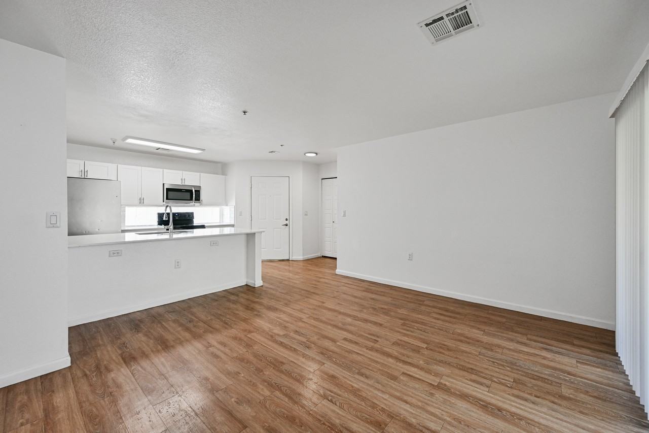 3065 North 67th Avenue #214 - Photo 7 of 20