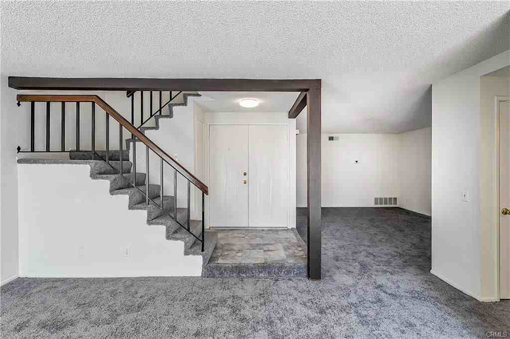 12228 Leayn Court - Photo 5 of 7