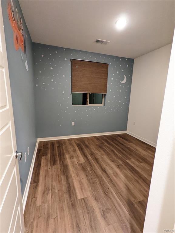 19537 Astor Pl - Photo 3 of 8