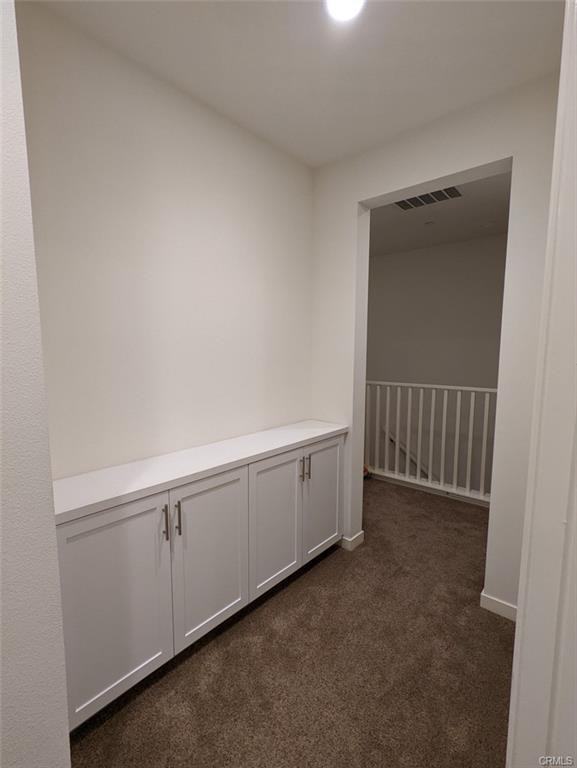 19537 Astor Pl - Photo 4 of 8