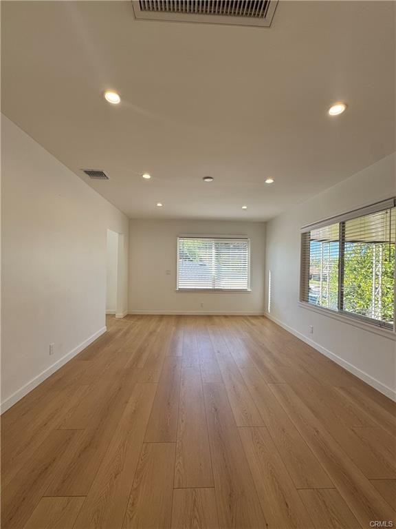 4644 Lowell Ave - Photo 4 of 8