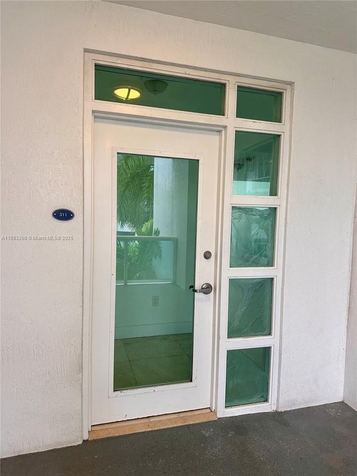 7918 Harbor Island Dr #311 - Photo 4 of 19