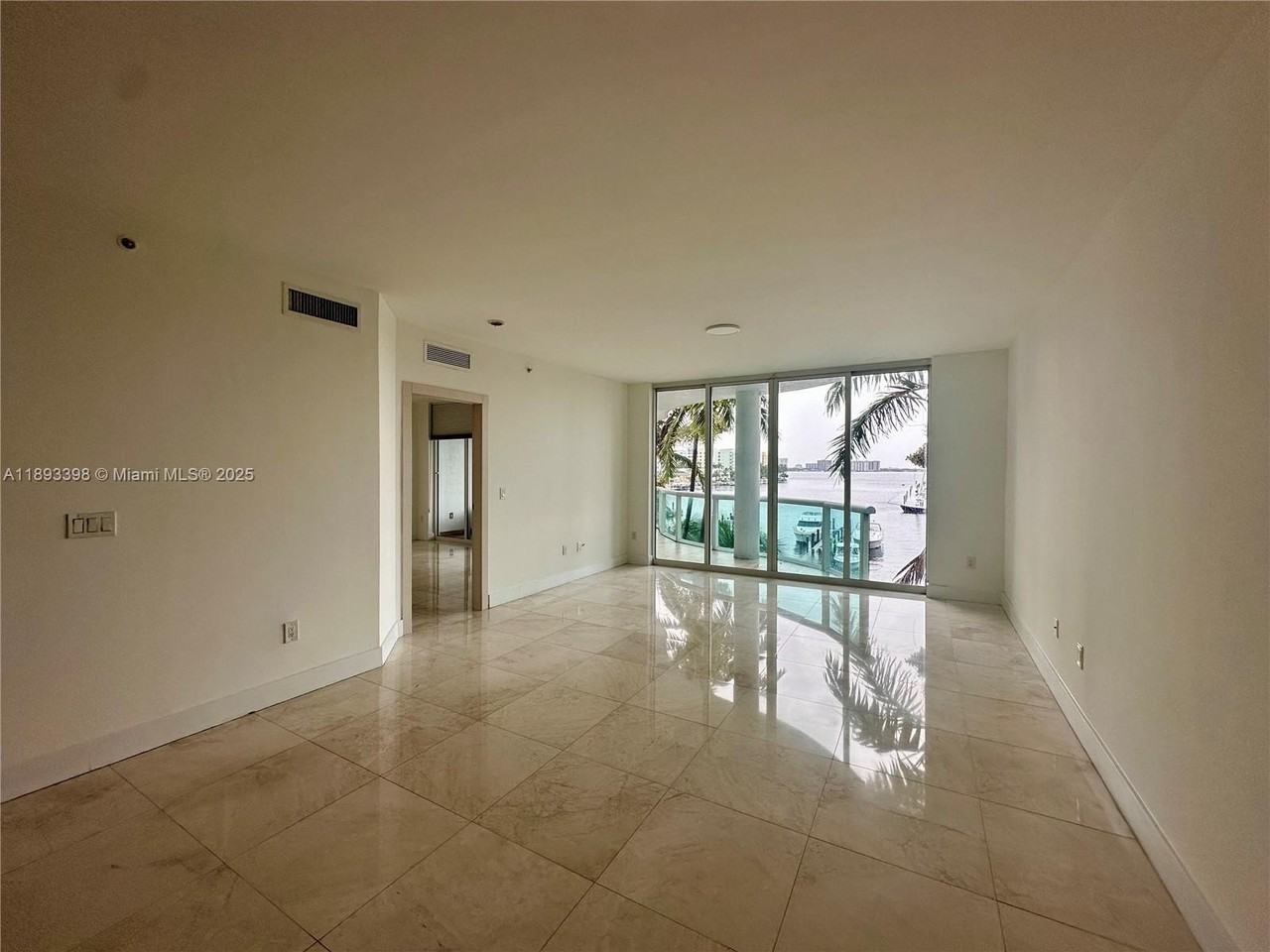 7918 Harbor Island Dr #311 - Photo 5 of 19