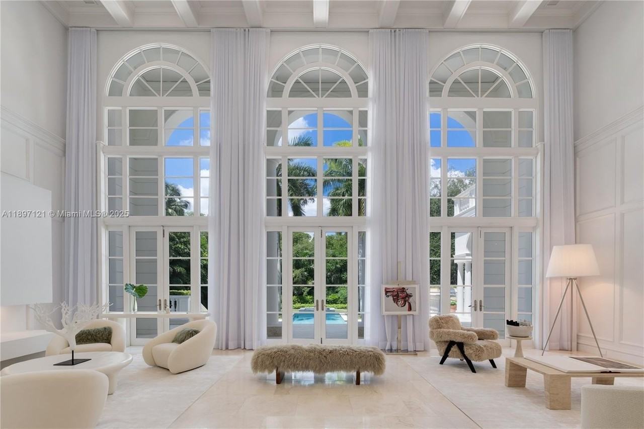 26 Tahiti Beach Island Rd - Photo 3 of 47