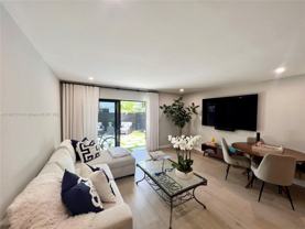 3220 W Trade Ave #III2 - Photo 1 of 1