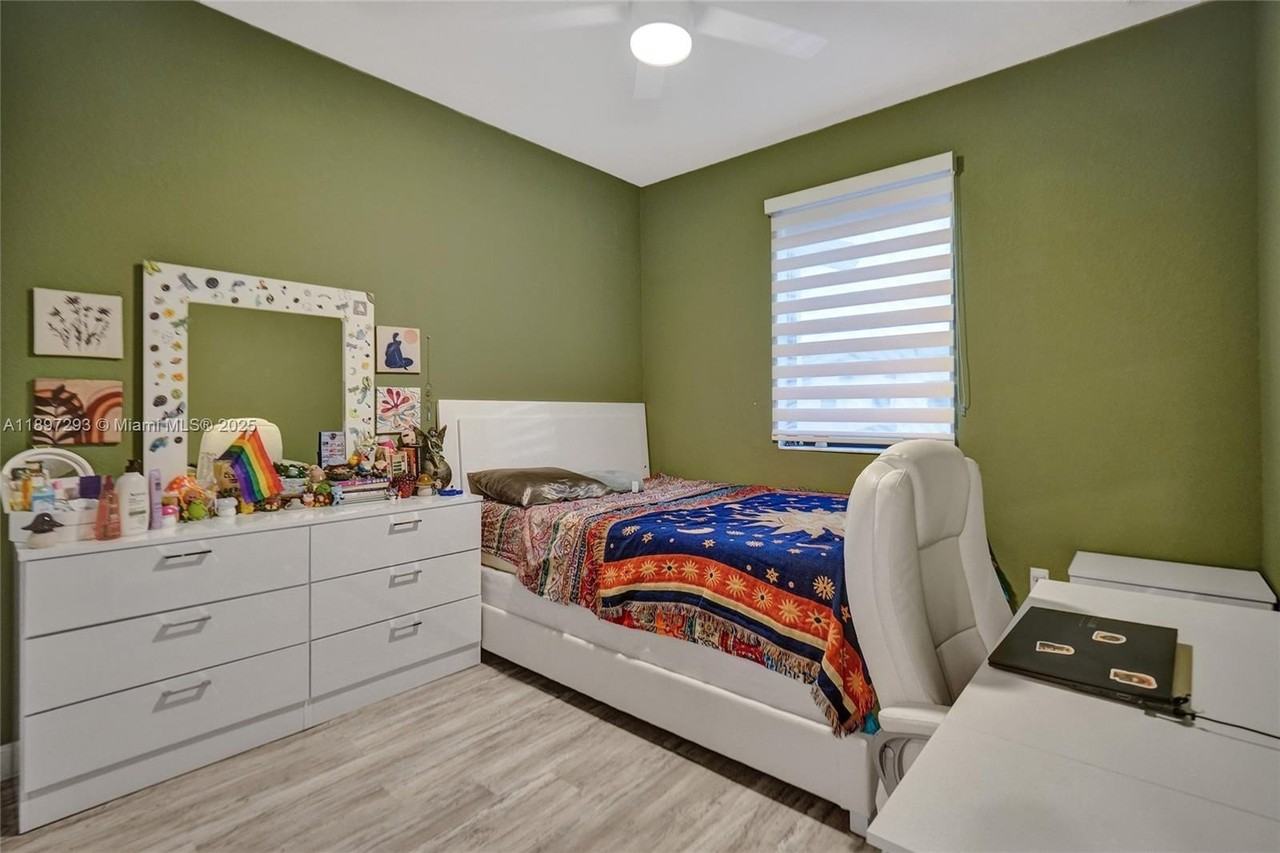 250 Sw 159th Ct #250 - Photo 6 of 30