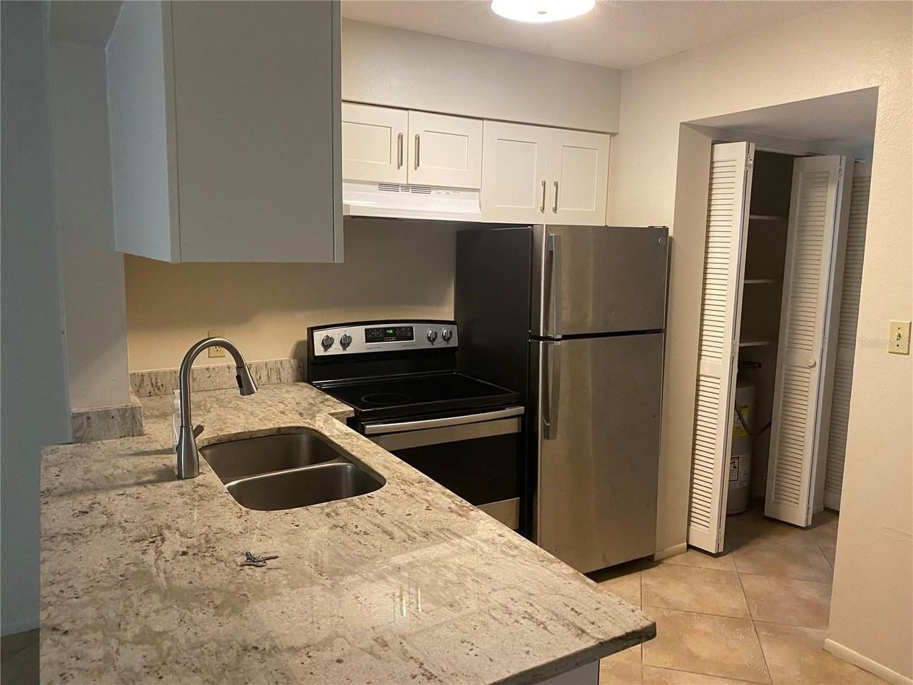 4035 S School Ave #D3 - Photo 3 of 10