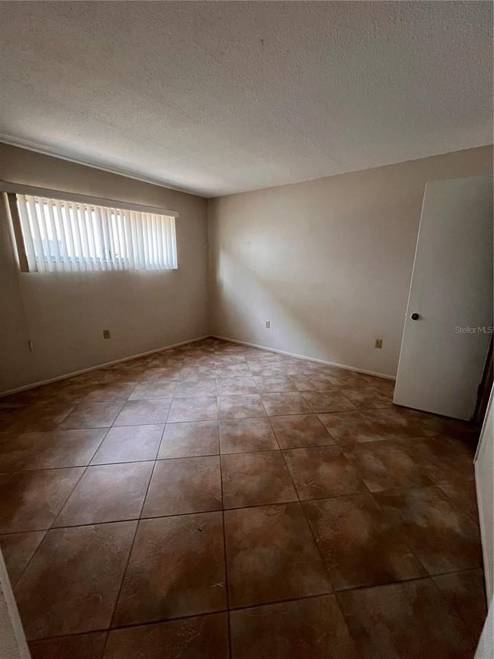 4035 S School Ave #D3 - Photo 7 of 10