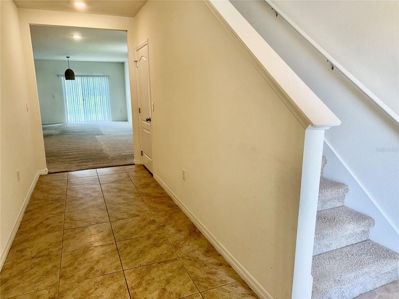 1739 Post Oak Drive - Photo 4 of 27