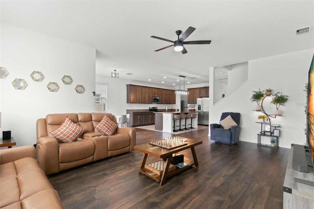 16044 Sonoma Grove Cir - Photo 6 of 50