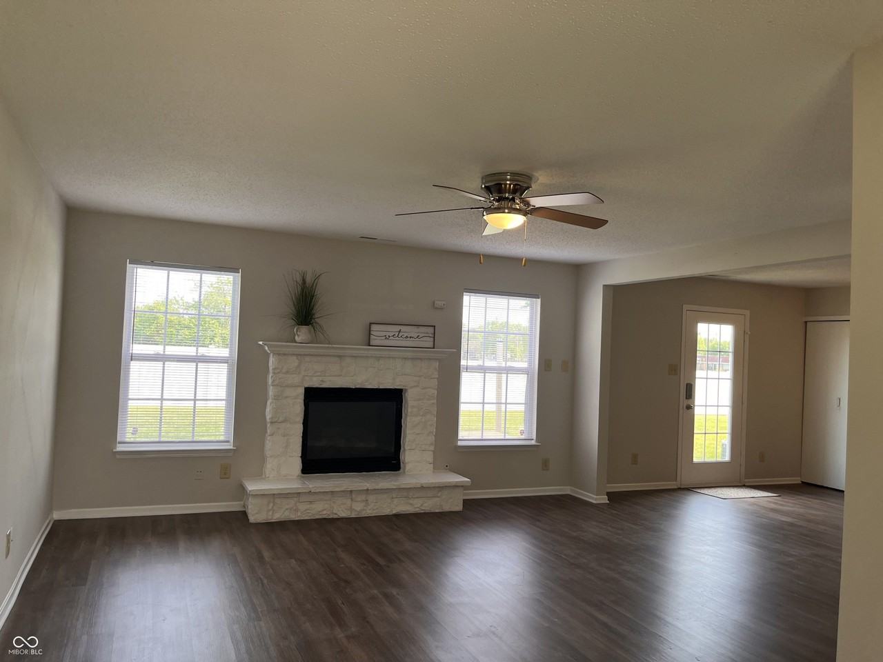 7907 Wildwood Farms Ln - Photo 3 of 38