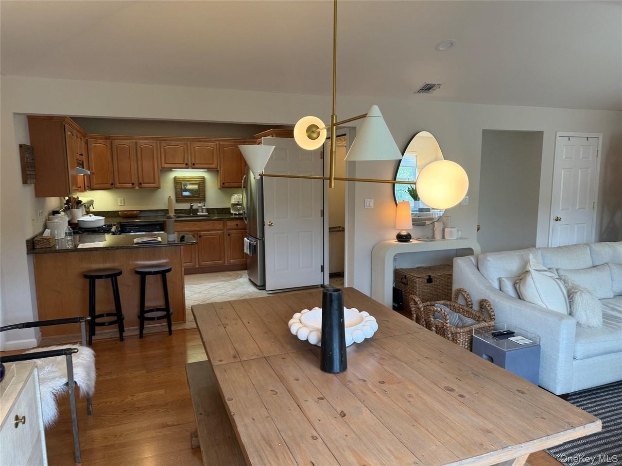 1404 Aerie Way - Photo 3 of 12