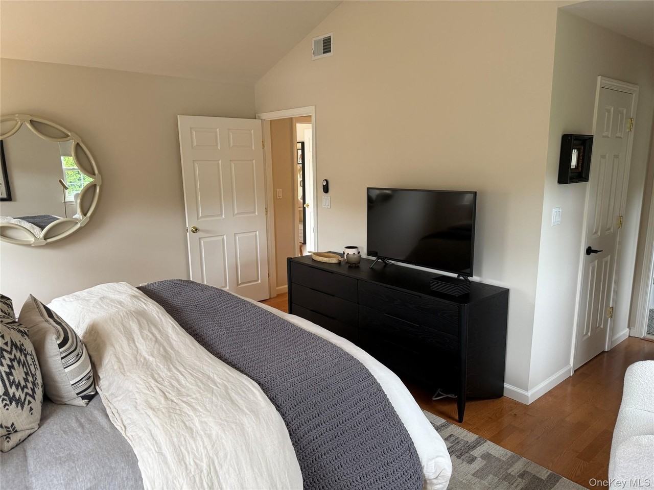 1404 Aerie Way - Photo 6 of 12