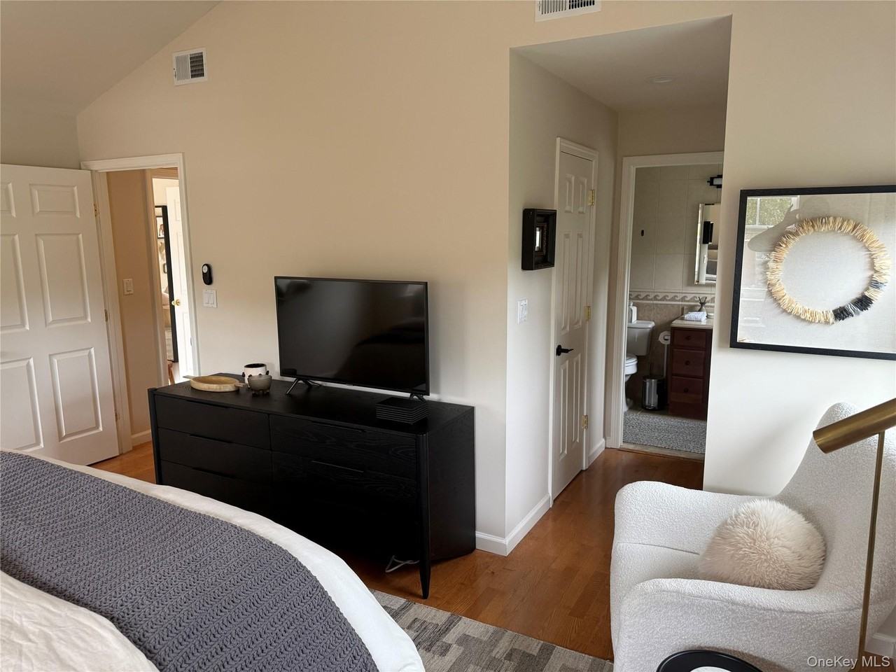 1404 Aerie Way - Photo 7 of 12