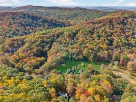 featured image of 165 Cascade Rd