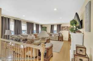 featured image of 1111 Madison Ave