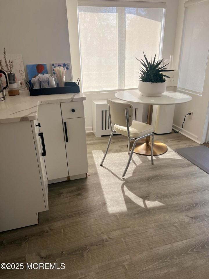 184 Ridgewood Ave - Photo 5 of 16