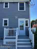 featured image of 31 Cedar Ave Apt 1 #1