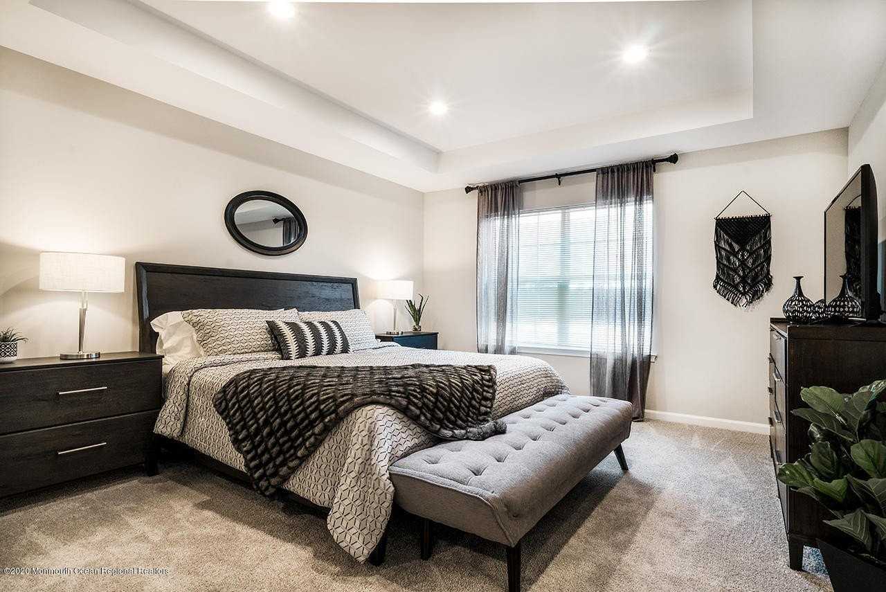 427 Stallion Cir W - Photo 7 of 15