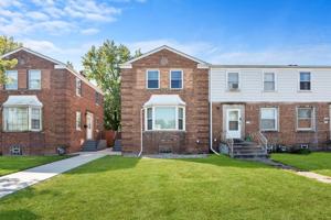 featured image of 1380 Wentworth Ave