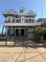 featured image of 1617 Jackson Ave #D