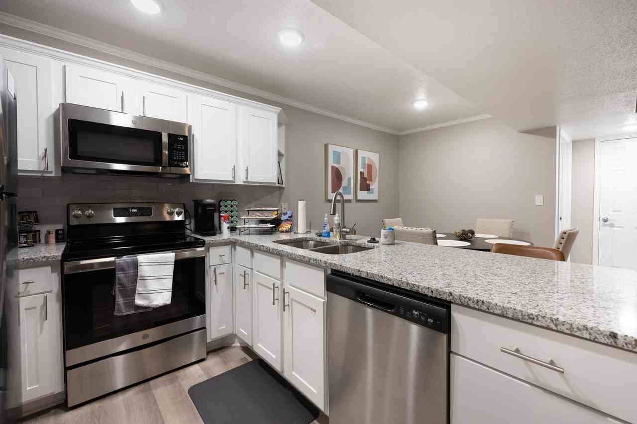 Grande Hill Estates - Photo 4 of 43