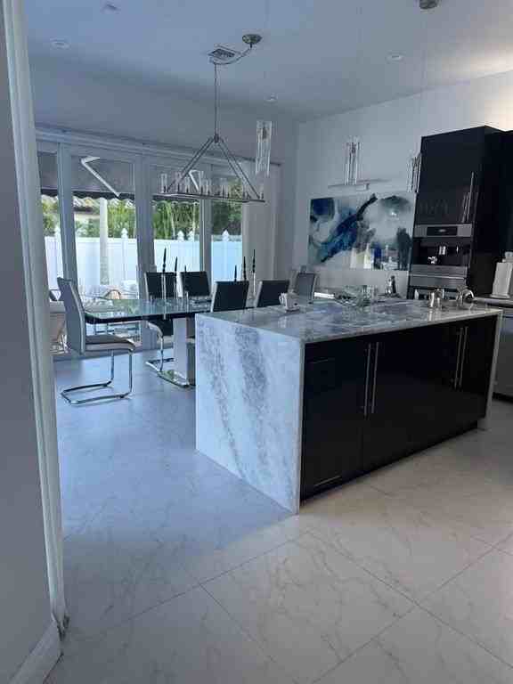 830 Bailey St - Photo 7 of 24