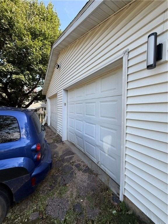 1911 Warden St - Photo 2 of 12