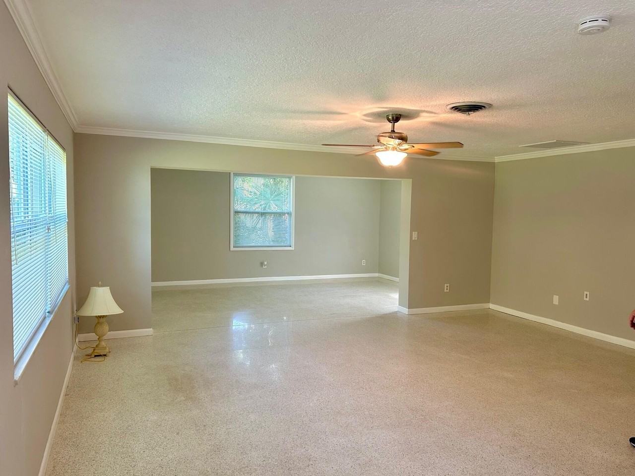 2095 Nw Fork Rd - Photo 6 of 10