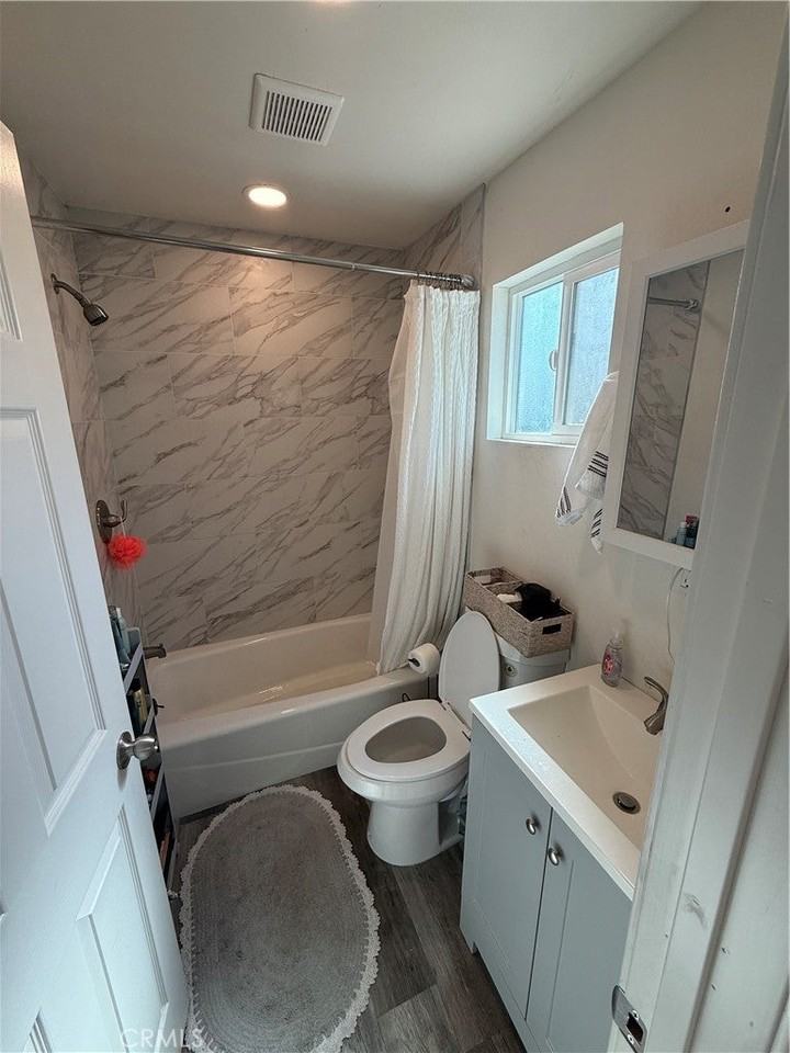 2743 N E 1/2 - Photo 6 of 6