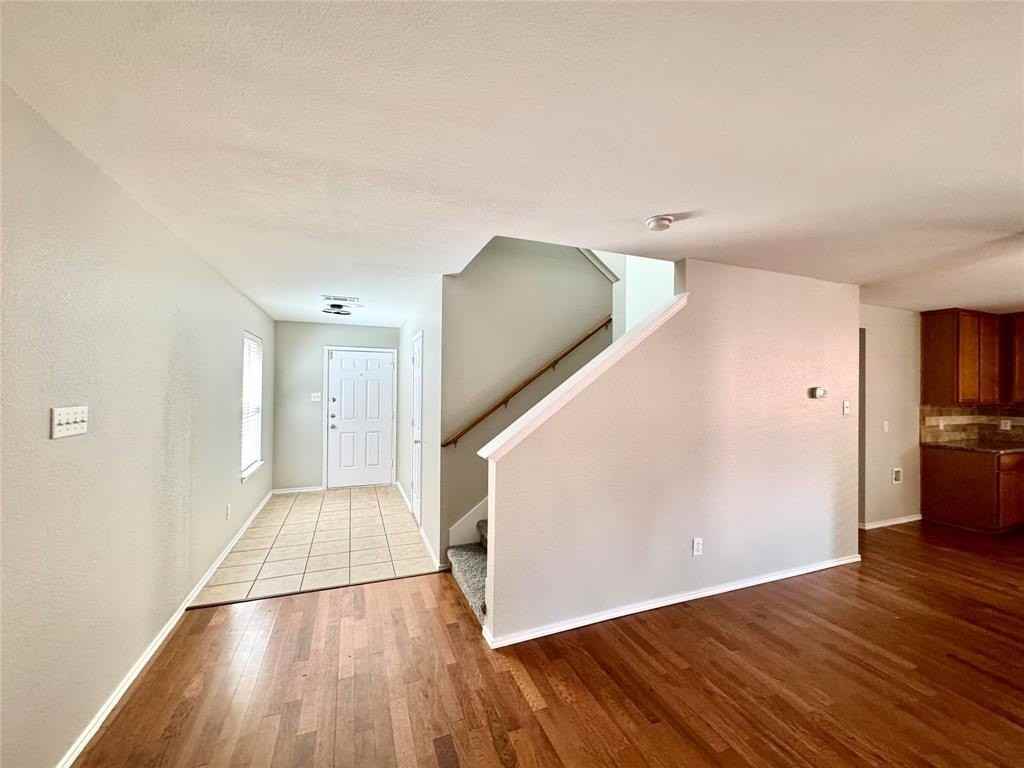 10141 Placid Drive - Photo 3 of 27