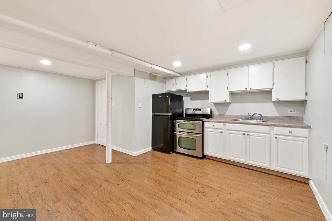 101 E 33rd St Unit B #B - Photo 5 of 7