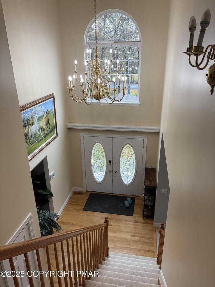 351 Valley View Dr - Photo 4 of 29