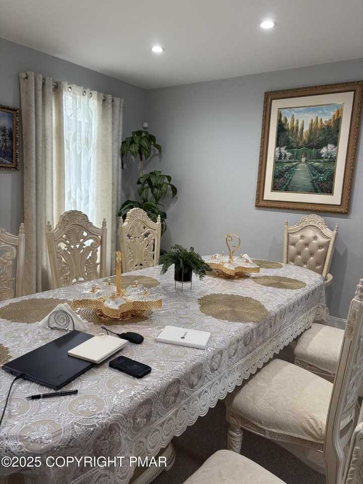 351 Valley View Dr - Photo 5 of 29