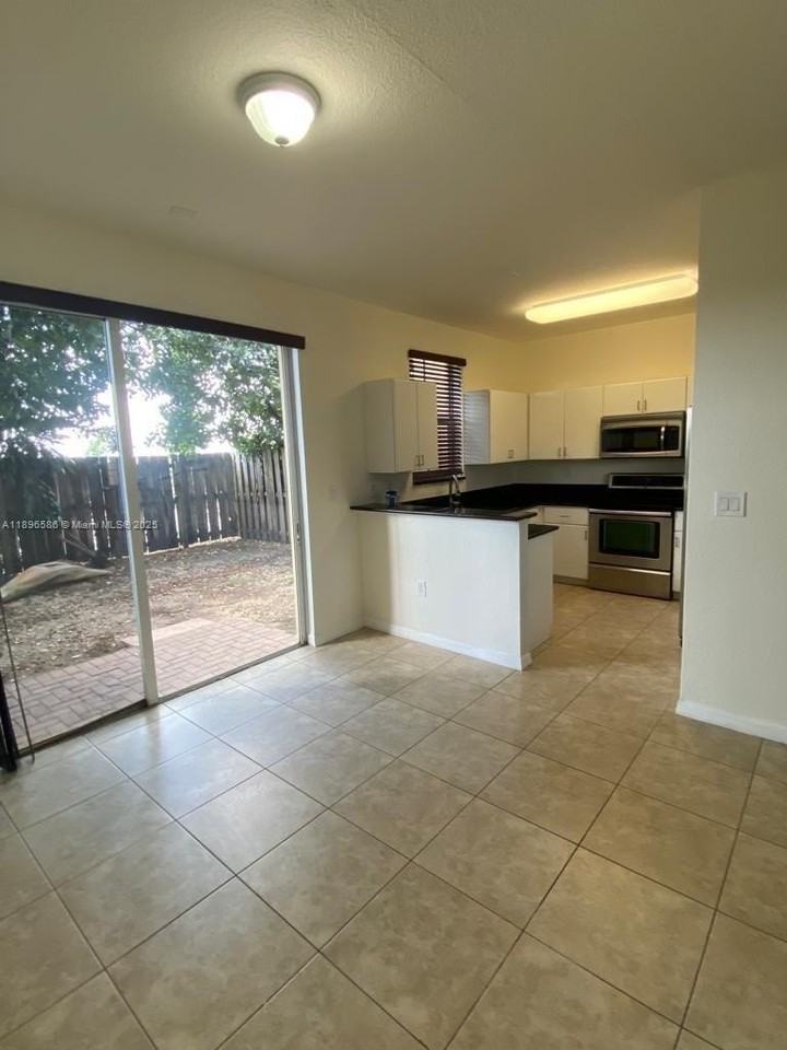 15288 Sw 119th Ter - Photo 3 of 13